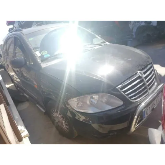 SSANGYONG RODIUS '2012 XDI NEGRO