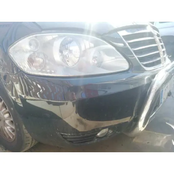 SSANGYONG RODIUS '2012 XDI NEGRO