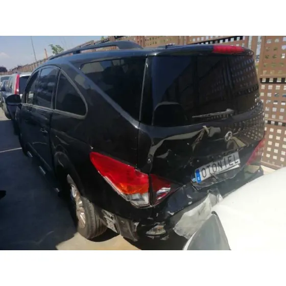 SSANGYONG RODIUS '2012 XDI NEGRO