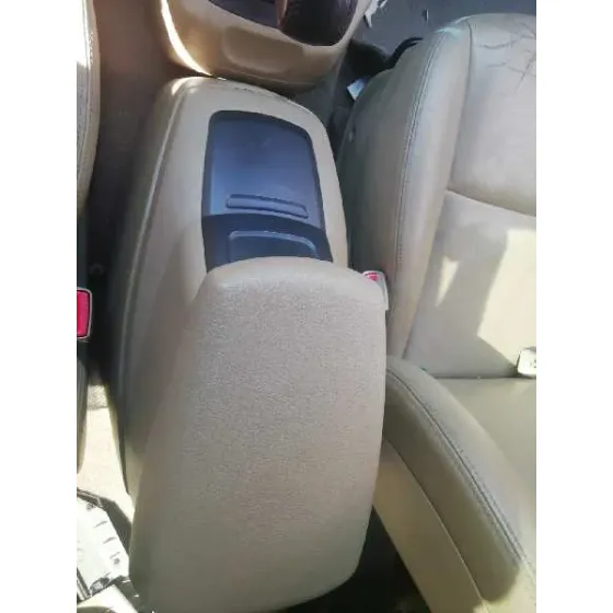 SSANGYONG RODIUS '2012 XDI NEGRO