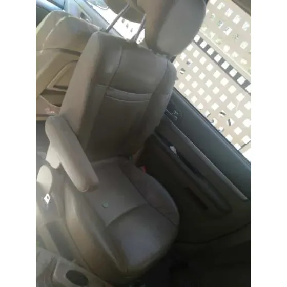 SSANGYONG RODIUS '2012 XDI NEGRO