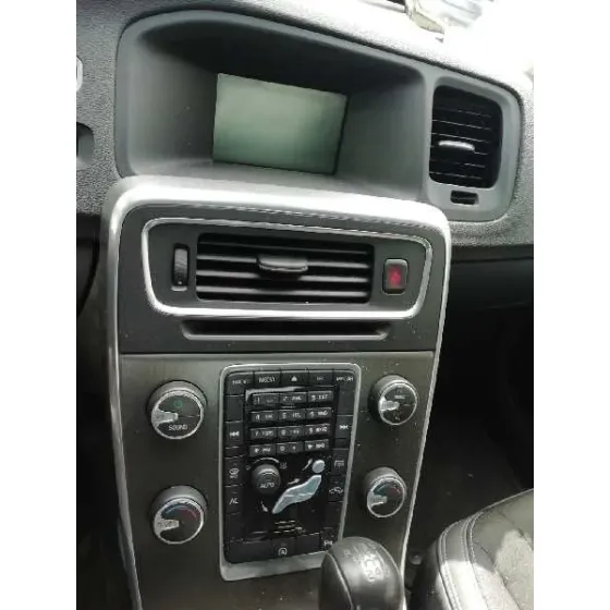 VOLVO S60 LIM. '2014 MOMENTUM BLANCO