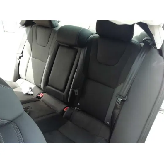 VOLVO S60 LIM. '2014 MOMENTUM BLANCO