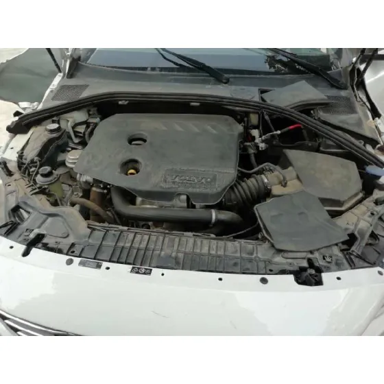 VOLVO S60 LIM. '2014 MOMENTUM BLANCO