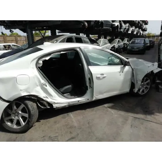 VOLVO S60 LIM. '2014 MOMENTUM BLANCO