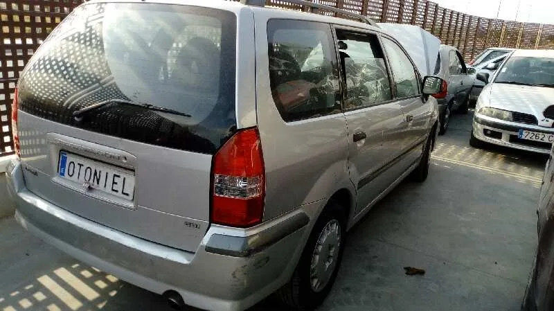 MITSUBISHI SPACE WAGON (N80/N90) '2001 2,4 GLX GRIS PLATA