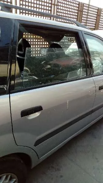 MITSUBISHI SPACE WAGON (N80/N90) '2001 2,4 GLX GRIS PLATA