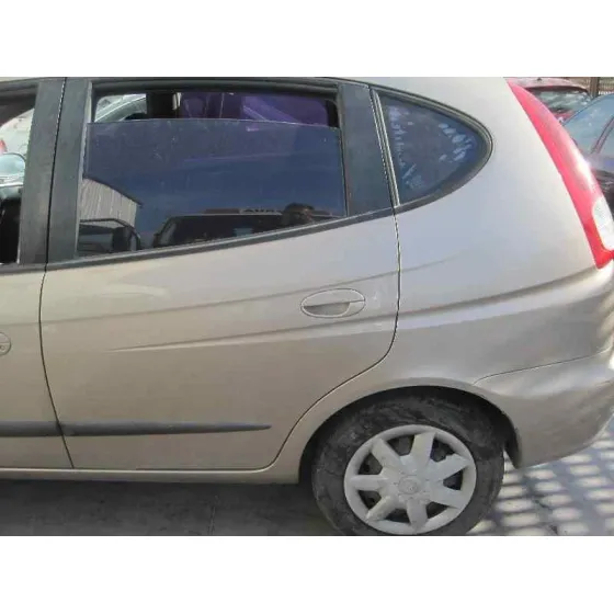 DAEWOO TACUMA '2004 SE ORO