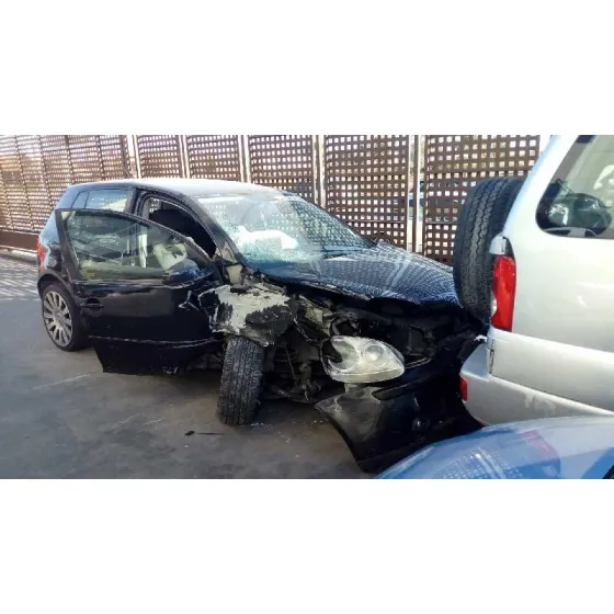 VOLKSWAGEN GOLF V BERLINA (1K1) '2006 HIGHLINE NEGRO