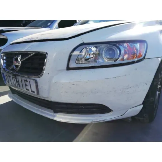 VOLVO S40 BERLINA '2010 1.6 DIESEL CAT BLANCO