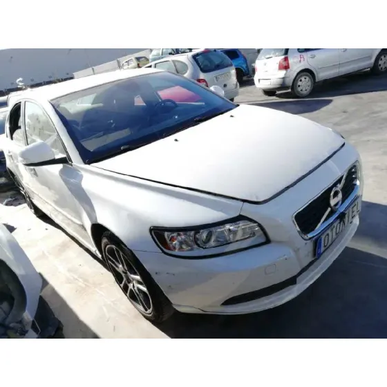 VOLVO S40 BERLINA '2010 1.6 DIESEL CAT BLANCO