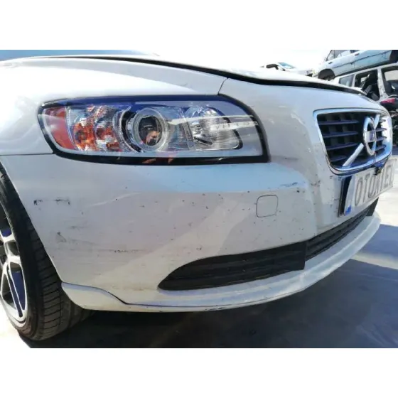 VOLVO S40 BERLINA '2010 1.6 DIESEL CAT BLANCO