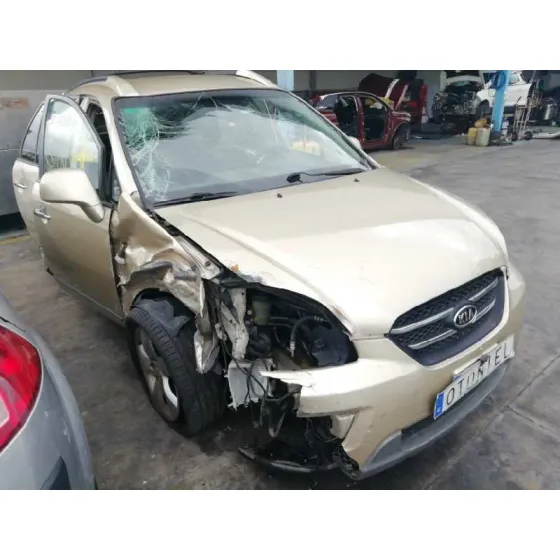 KIA CARENS (UN) '2007 ACTIVE DORADO