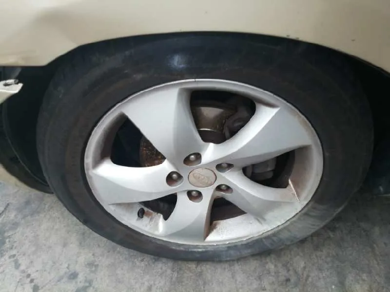 KIA CARENS (UN) '2007 ACTIVE DORADO
