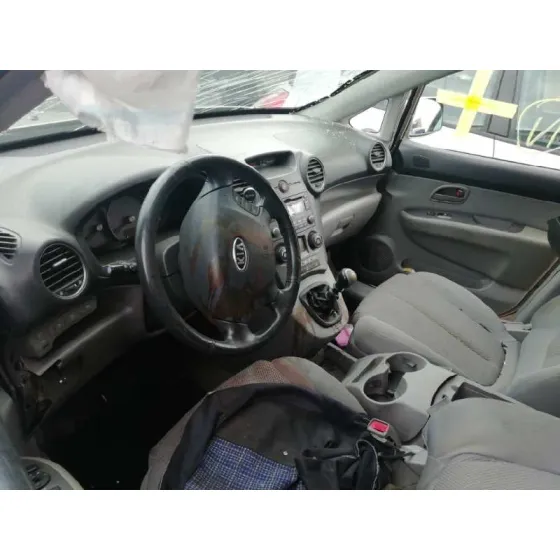 KIA CARENS (UN) '2007 ACTIVE DORADO