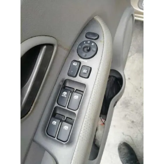 KIA CARENS (UN) '2007 ACTIVE DORADO