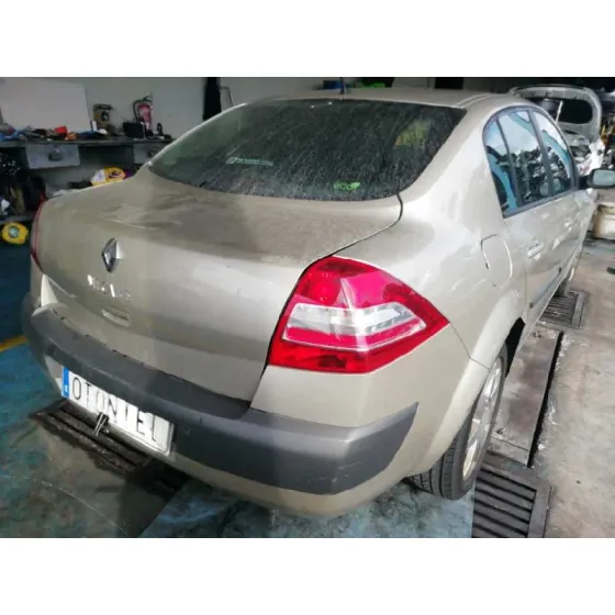 RENAULT MEGANE II CLASSIC BERLINA '2008 DYNAMIQUE ORO
