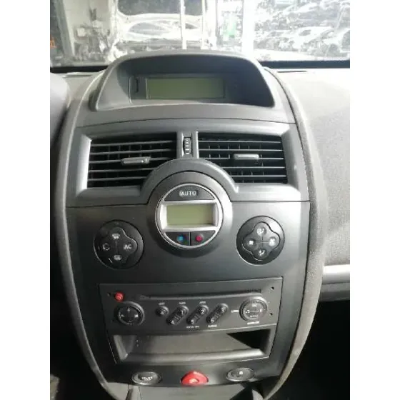 RENAULT MEGANE II CLASSIC BERLINA '2008 DYNAMIQUE ORO