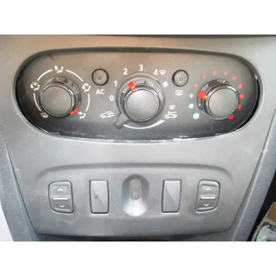 DACIA SANDERO '2014 AMBIANCE BLANCO