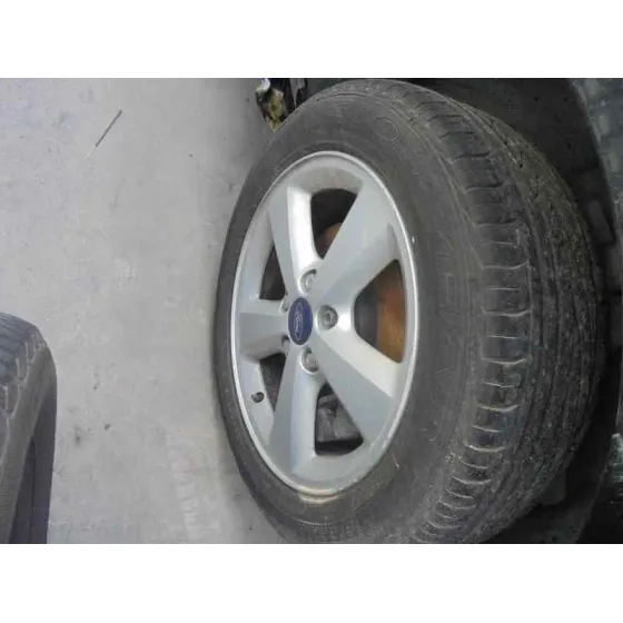 FORD MONDEO BERLINA (GE) '2001 AMBIENTE NEGRO