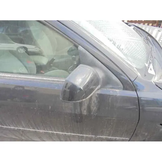 FORD MONDEO BERLINA (GE) '2001 AMBIENTE NEGRO