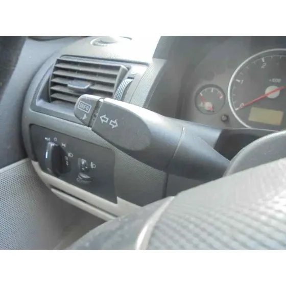 FORD MONDEO BERLINA (GE) '2001 AMBIENTE NEGRO