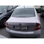 VOLKSWAGEN PASSAT BERLINA (3B3) VOLKSWAGEN PASSAT BERLINA (3B3) '2001 1.9 TDI GRIS 2000