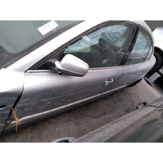 VOLKSWAGEN PASSAT BERLINA (3B3) '2001 1.9 TDI GRIS