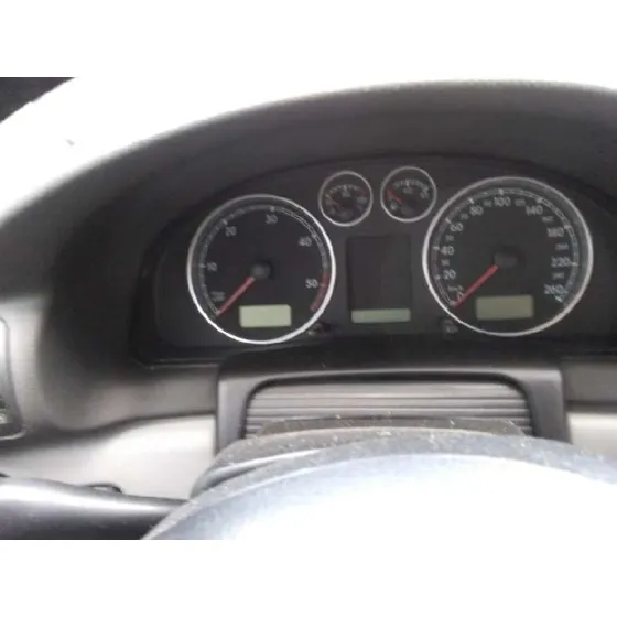 VOLKSWAGEN PASSAT BERLINA (3B3) '2001 1.9 TDI GRIS