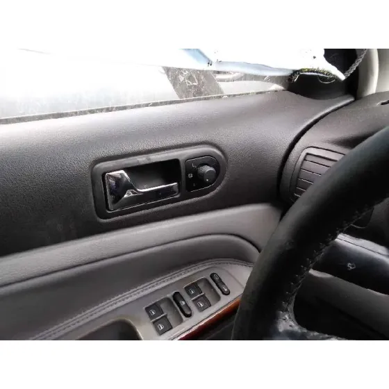 VOLKSWAGEN PASSAT BERLINA (3B3) '2001 1.9 TDI GRIS