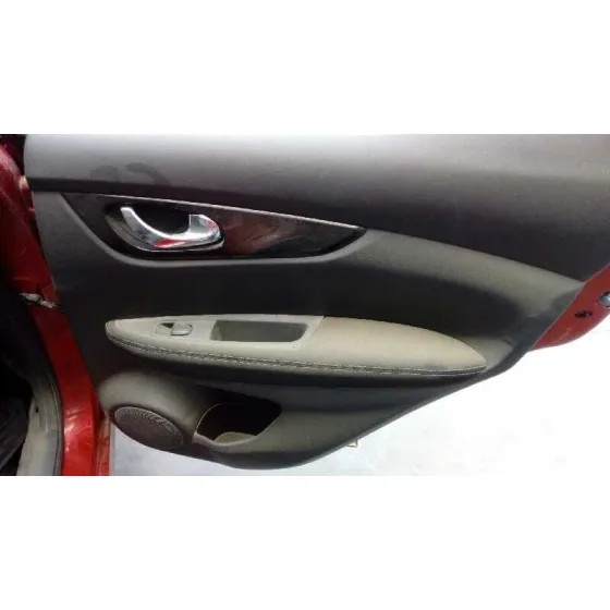 NISSAN QASHQAI (J11) '2017 360 ROJO