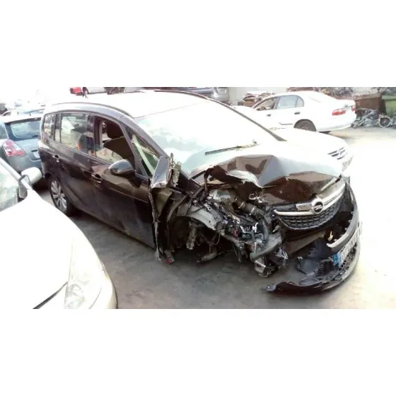OPEL ZAFIRA TOURER '2015 2.0 CDTI ROJO