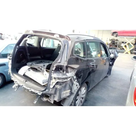 OPEL ZAFIRA TOURER '2015 2.0 CDTI ROJO