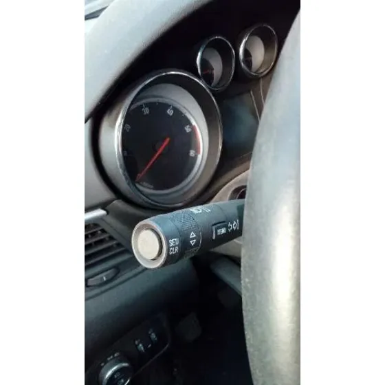 OPEL ZAFIRA TOURER '2015 2.0 CDTI ROJO