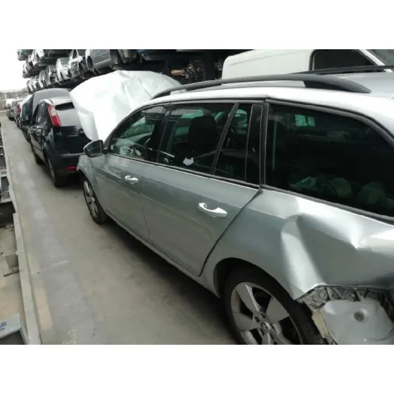 SKODA OCTAVIA COMBI (5E5) '2015 STYLE PLATA