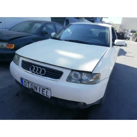AUDI A3 (8L) '2001 1.6 BLANCO
