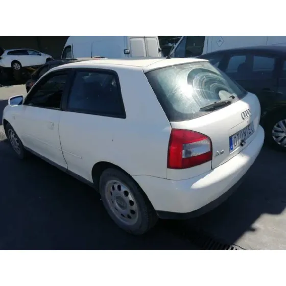 AUDI A3 (8L) '2001 1.6 BLANCO