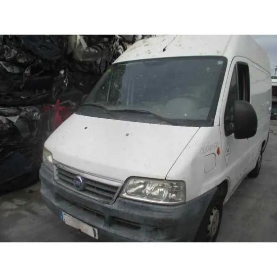 FIAT DUCATO CAJA CERRADA, TECHO ELEV. (DESDE 03.02) '2002 2.0 JTD (CAJA CERR.11) BATALLA BLANCO
