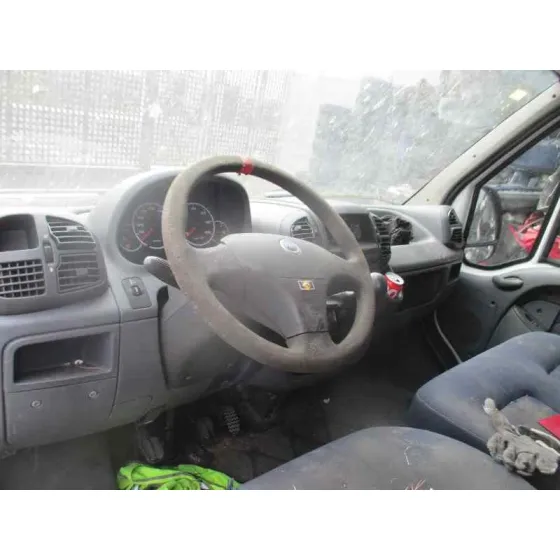 FIAT DUCATO CAJA CERRADA, TECHO ELEV. (DESDE 03.02) '2002 2.0 JTD (CAJA CERR.11) BATALLA BLANCO
