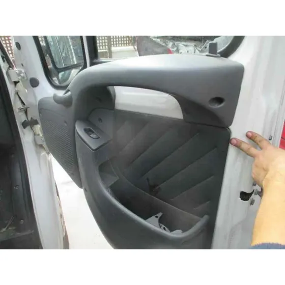 FIAT DUCATO CAJA CERRADA, TECHO ELEV. (DESDE 03.02) '2002 2.0 JTD (CAJA CERR.11) BATALLA BLANCO