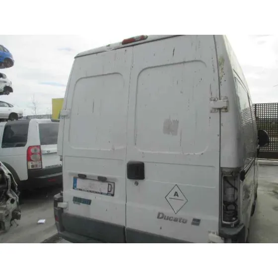 FIAT DUCATO CAJA CERRADA, TECHO ELEV. (DESDE 03.02) '2002 2.0 JTD (CAJA CERR.11) BATALLA BLANCO
