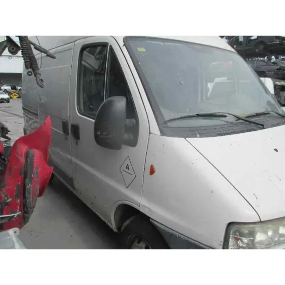 FIAT DUCATO CAJA CERRADA, TECHO ELEV. (DESDE 03.02) '2002 2.0 JTD (CAJA CERR.11) BATALLA BLANCO