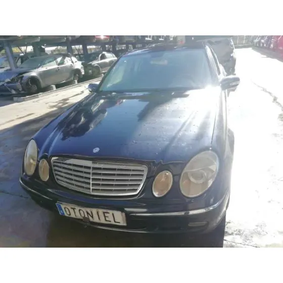 MERCEDES CLASE E (W211) BERLINA '2004 E 220 CDI (211.006) AZUL OSCURO