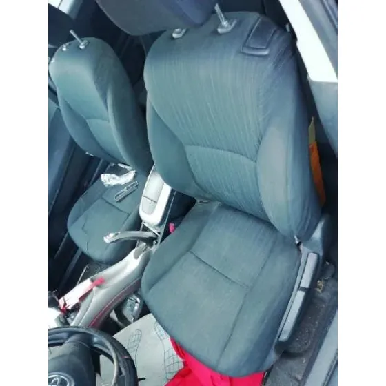 TOYOTA AURIS '2007 1.6 16V CAT NEGRO