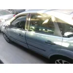 FORD FOCUS BERLINA (CAP) FORD FOCUS BERLINA (CAP) '2006 AMBIENTE (D) AZUL METALIZADO 2006