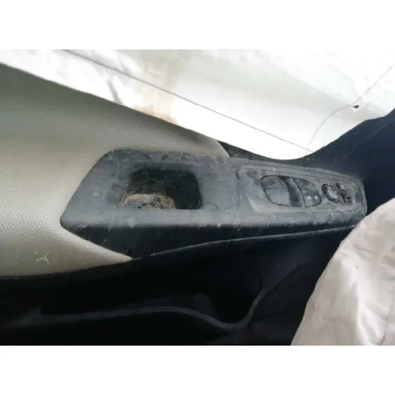 NISSAN MICRA V (K14) '2017 N-CONNECTA PLATA