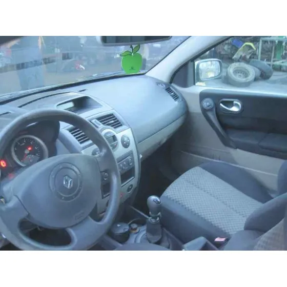 RENAULT MEGANE II BERLINA 5P '2003 CONFORT EXPRESSION DORADO