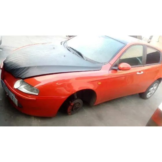 ALFA ROMEO 147 (190) '2004 1.9 JTD 115 DISTINCTIVE ROJO