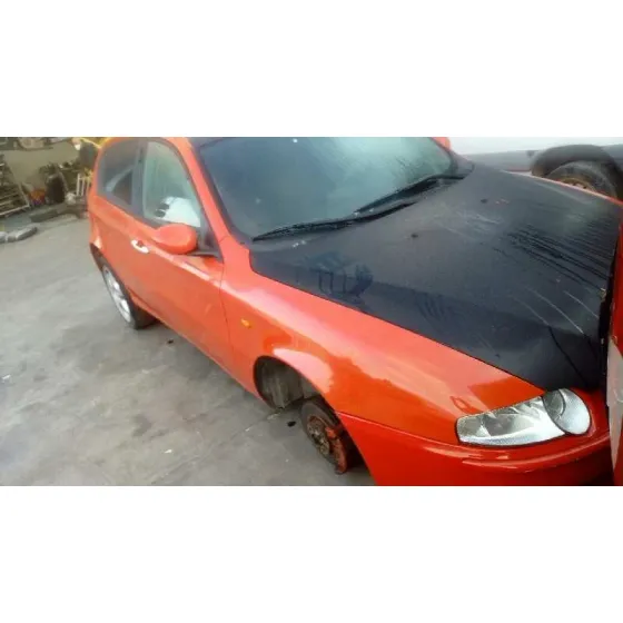 ALFA ROMEO 147 (190) '2004 1.9 JTD 115 DISTINCTIVE ROJO
