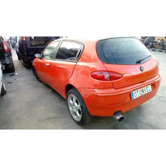 ALFA ROMEO 147 (190) '2004 1.9 JTD 115 DISTINCTIVE ROJO